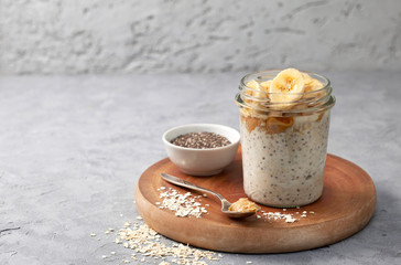 breakfast with  overnight oatmeal - 191856119