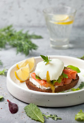 sandwich with salmon and egg