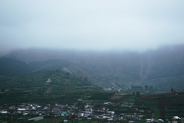 Obraz premium foggy morning at dieng wonosobo central java indonesia