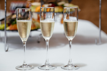 full glasses of champagne