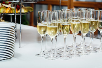 full glasses of champagne