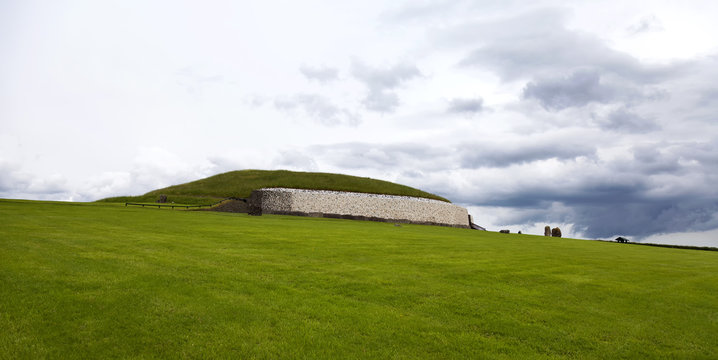 Newgrange in the Boyne Valley is a 5000 year old Passage Tomb. Co. Meath, Ireland