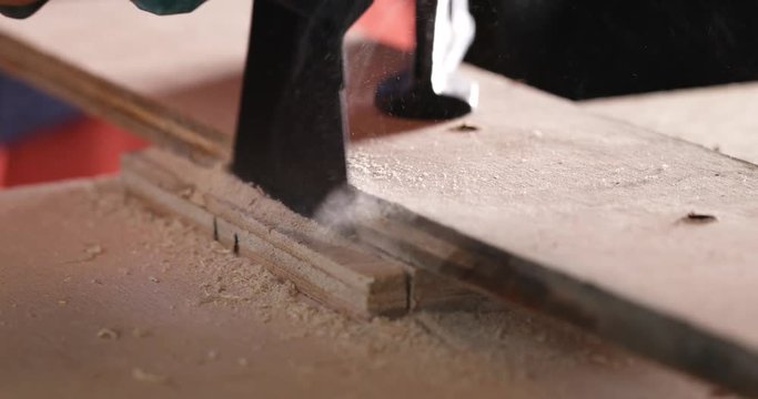 Cut wood with jigsaw
