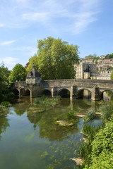 Obraz premium Historic Town Bridge and Lock-up, Bradford-on-Avon, Wiltshire, UK