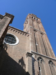 Fototapeta na wymiar beautiful Frari Basilica in Venice