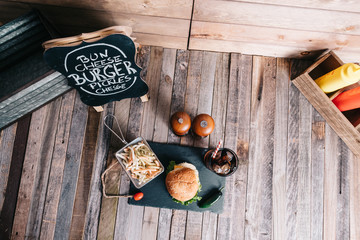 Cheeseburger With Fries