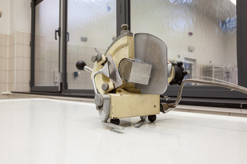 meat cutter for corpses