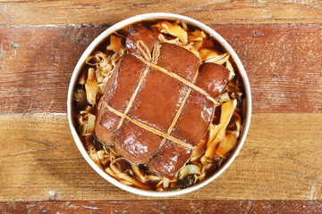 Dong-Po stewed pork - Braised pork with preserved bean sause 