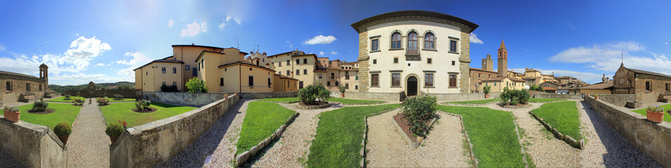 Fototapeta na wymiar Monte San Savino, palazzo di Monte con giardini a 360°