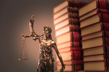 law books and justice statue - obrazy, fototapety, plakaty