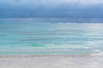Fototapeta premium Panorama of the lagoon and the coral reef in background in Guadeloupe 