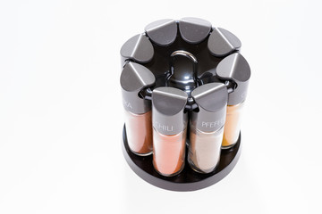 Spice carousel with eight spices and spice mixes, brand-name spices in german language