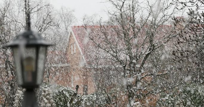 Nevando en el pueblo
