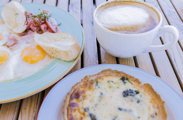 very good breakfast 