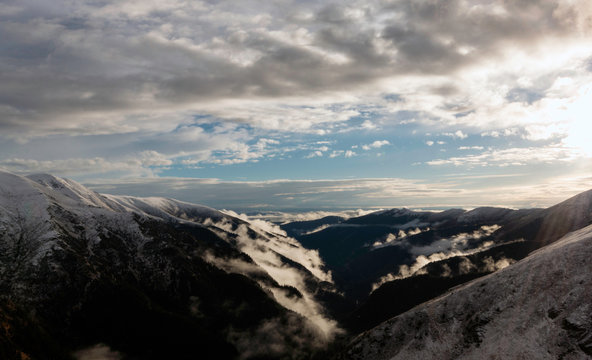 Scenic view of mountains, Fagaras, Brasov, Romania, Europe