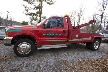 Red Tow Truck_Side view