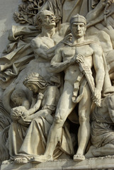 Fototapeta na wymiar Statues de l'arc de triomphe de l'Etoile à Paris, France