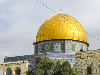 Fototapeta premium Jerusalem, Israel - Dome of the Rock mosque on Temple Mount in Jerusalem, Israel