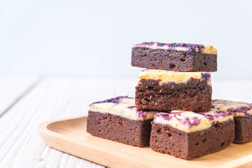 blueberry cheese brownies