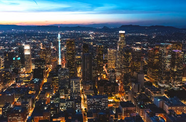 Fototapeta premium Aerial view of Downtown Los Angeles at twilight