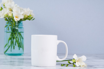 coffee cup mockup lifestyle