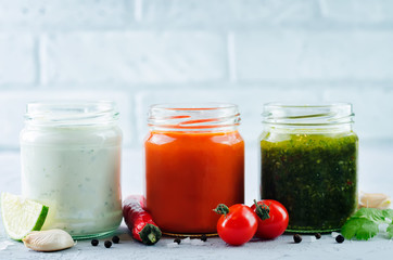 Variation of sauces for meat, poultry or fish