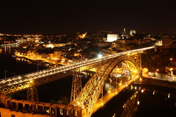 Fototapeta na wymiar Luis I Bridge