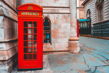 Obraz premium Red phone box in London, United Kingdom