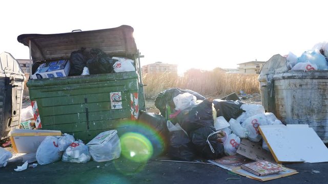 Garbage,Rubbish on the street: dirt, pollution, danger