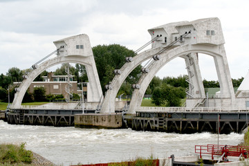 STUW HAGESTEIN IN DE lEK