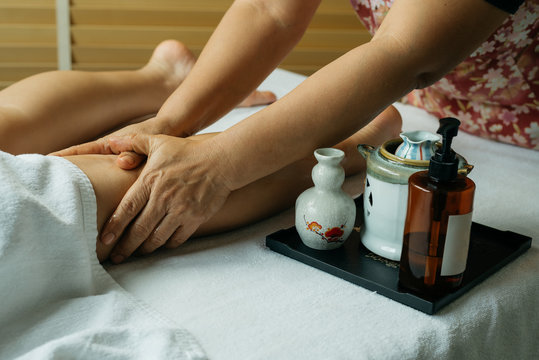 Aromatherapy massage series: leg massage