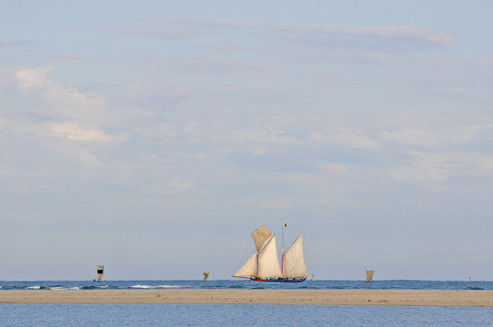 Madagascar 647 Morondava beach and boat
