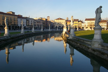 Padova Prato della Valle Isola Memmia