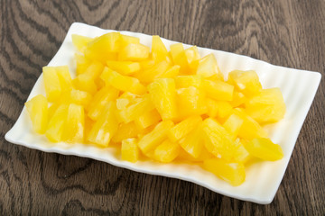 Canned pineapple