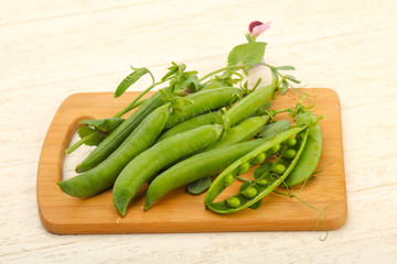 Ripe green peas