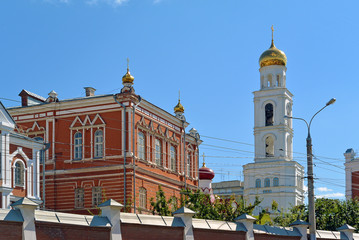 Obraz premium Travel showplace - Iversky Women's Monastery in Samara in sunny summer day, blue sky. Classic russian ortodox religion architecture