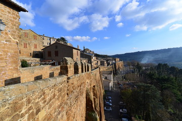 イタリアのオルビエート, 城郭都市