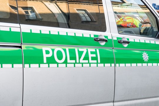 Nahaufnahme eines deutschen Polizei Autos