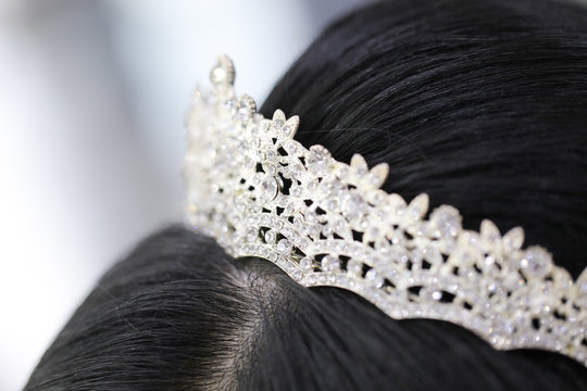 Luxury Wedding Crown Diadem On Bride's Head Hairstyle. Morning Wedding Preparation Bride With Crown Close Up