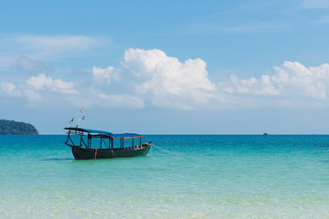 Fototapeta na wymiar Boat at saracen bay, Koh Rong Samloem, Sihanoukville, Cambodia, tropic island, paradise