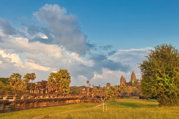 Fototapeta na wymiar angkor wat temple in sunset light