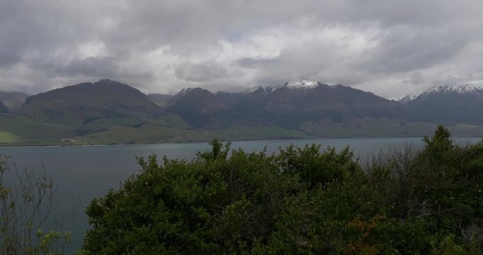 New Zealand mountains and lake
