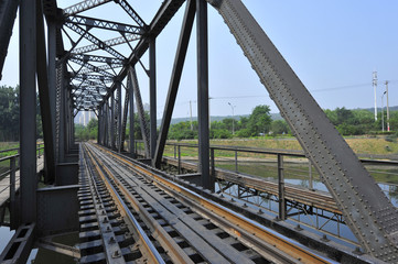 Steel structure of railway bridge