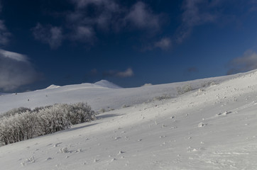 Fototapeta na wymiar Bieszczady zimą 