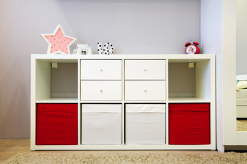 Safty storage system for children