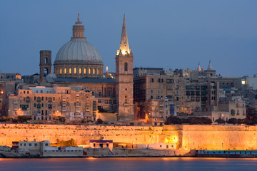 Fototapeta na wymiar Valletta Skyline In The Evening, Malta