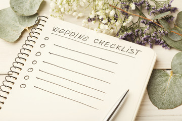 Wedding checklist and cute flowers
