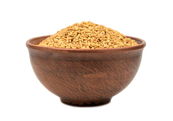 Grains of fenugreek in bowl