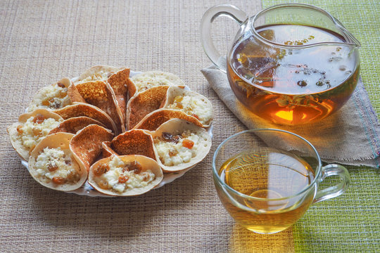 Traditional Arabic kataif crepes stuffed with cream, prepared for iftar in Ramadan
