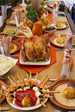 thanksgiving table 